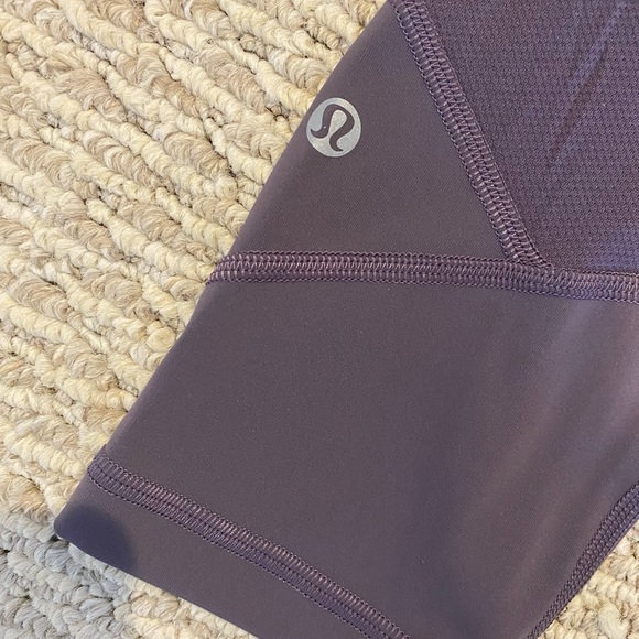 Lululemon cropped leggings 22in-Like New. Pace Rival - Picture 3 of 5